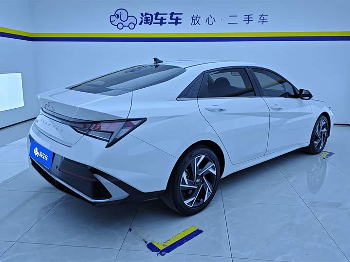 Фото 3 - Hyundai Elantra N line