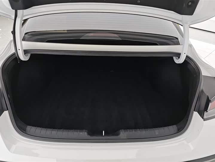 Фото 4 - Hyundai Elantra N line