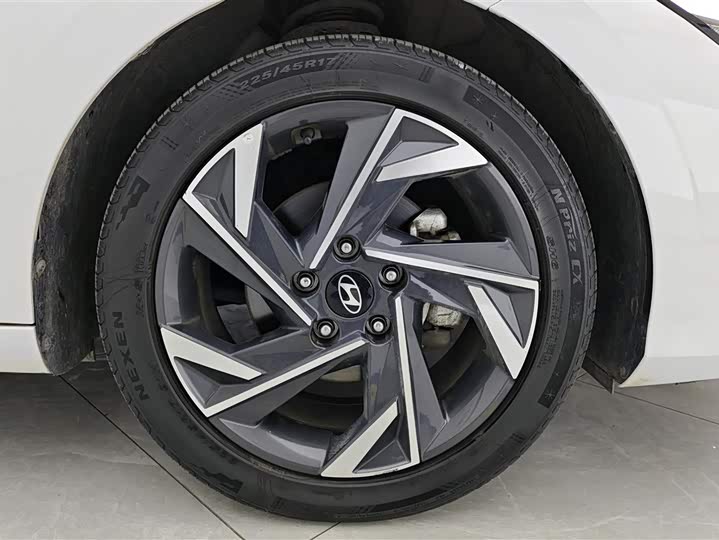 Фото 6 - Hyundai Elantra N line