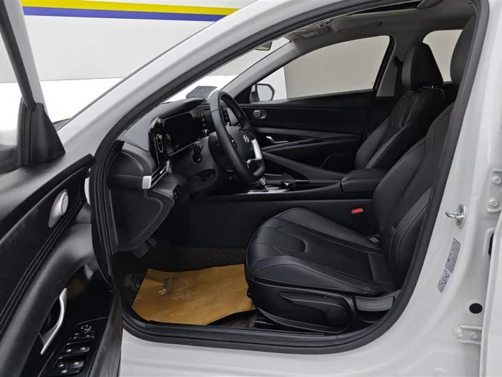 Фото 9 - Hyundai Elantra N line