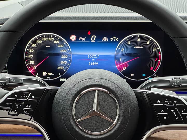 Фото 22 - Mercedes-Benz GLE-Class