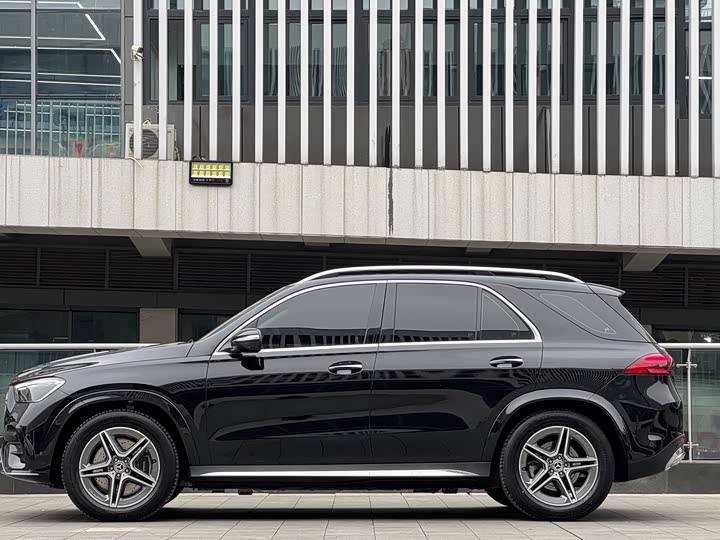 Фото 4 - Mercedes-Benz GLE-Class