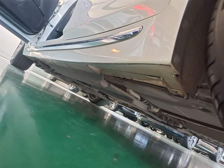 Фото 22 - Infiniti Q50L