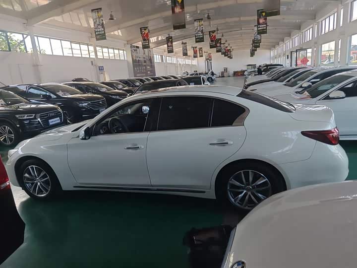 Фото 5 - Infiniti Q50L