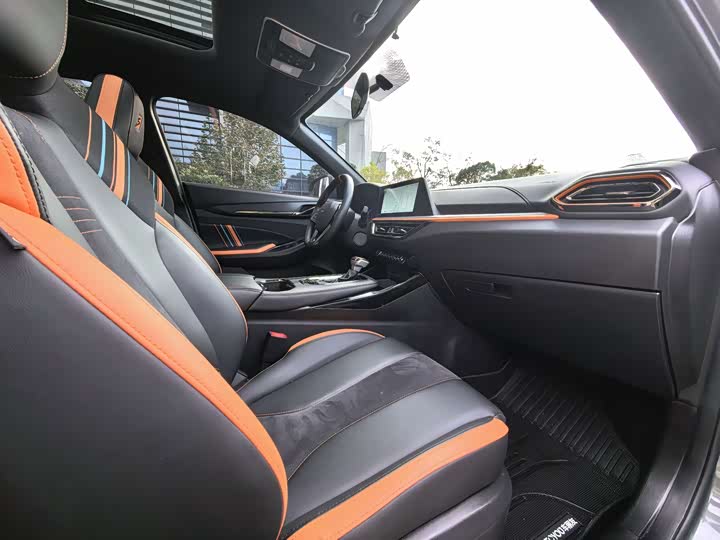 Фото 9 - Changan Oshan X5