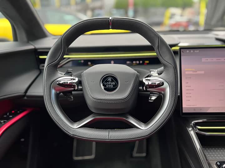 Фото 12 - Lotus Eletre