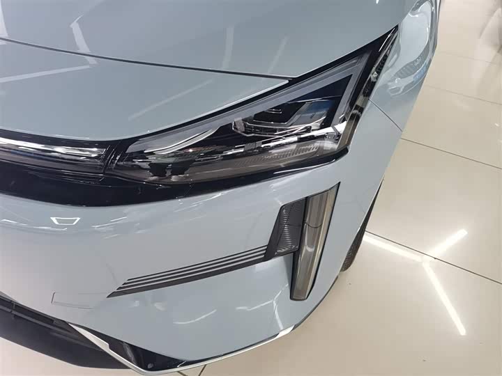 Фото 24 - Geely Galaxy L6