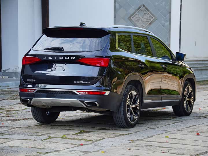 Фото 9 - Jetour X90