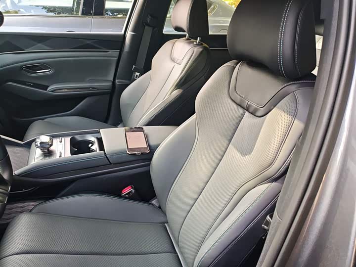 Фото 15 - BYD Qin L