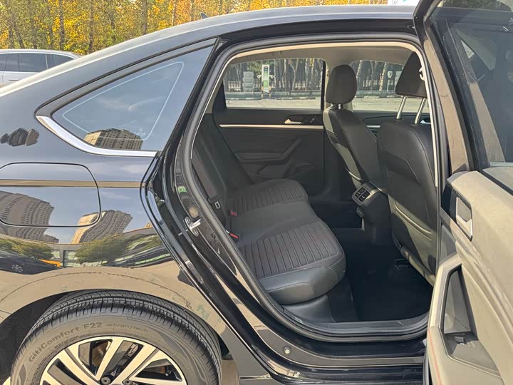 Фото 12 - Volkswagen Lavida