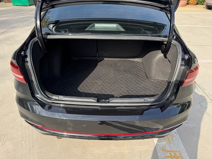 Фото 7 - Volkswagen Lavida