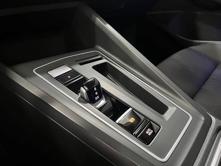 Фото 11 - Volkswagen Golf