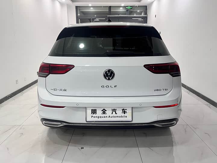 Фото 19 - Volkswagen Golf