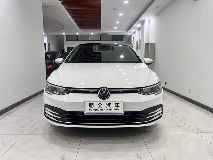 Фото 2 - Volkswagen Golf