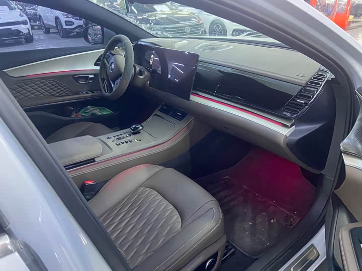 Фото 8 - BYD Han