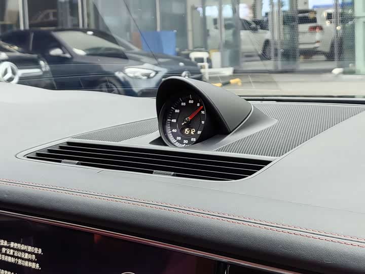 Фото 24 - Porsche Panamera