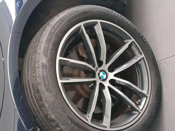 Фото 2 - BMW 5 Series