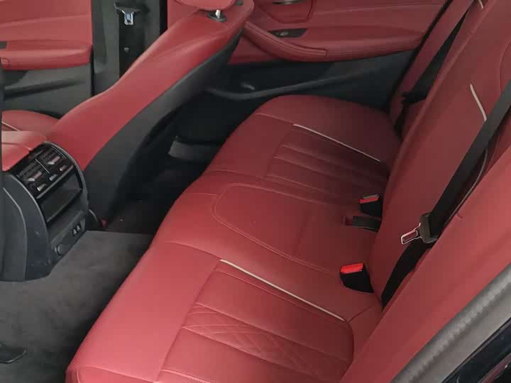 Фото 5 - BMW 5 Series