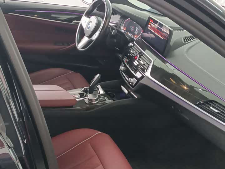 Фото 8 - BMW 5 Series