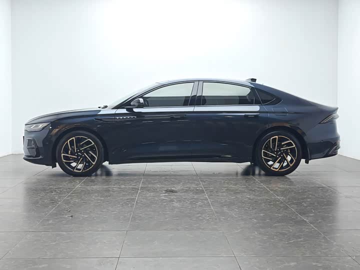 Фото 10 - Lincoln Z (Zephyr)