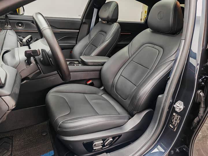 Фото 15 - Lincoln Z (Zephyr)