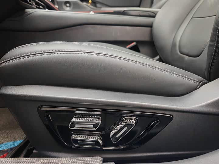 Фото 25 - Lincoln Z (Zephyr)