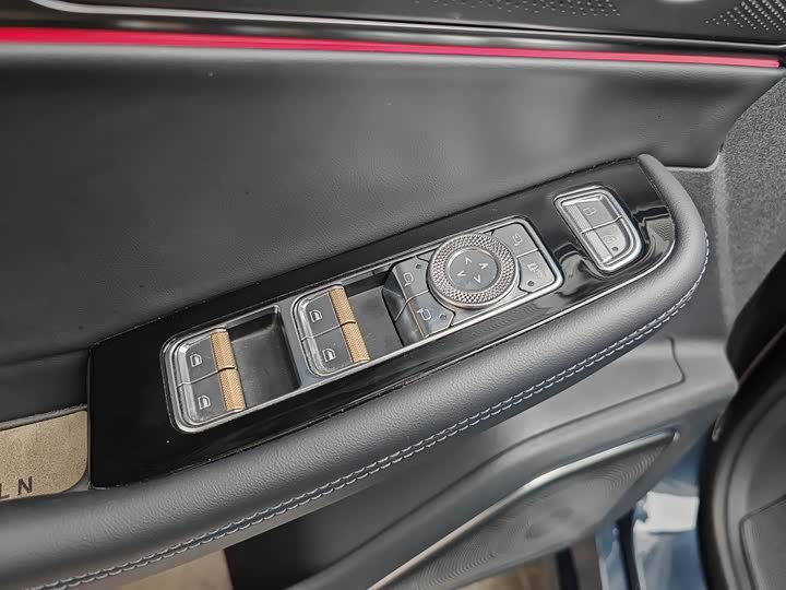 Фото 26 - Lincoln Z (Zephyr)