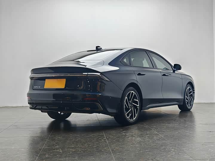 Фото 3 - Lincoln Z (Zephyr)