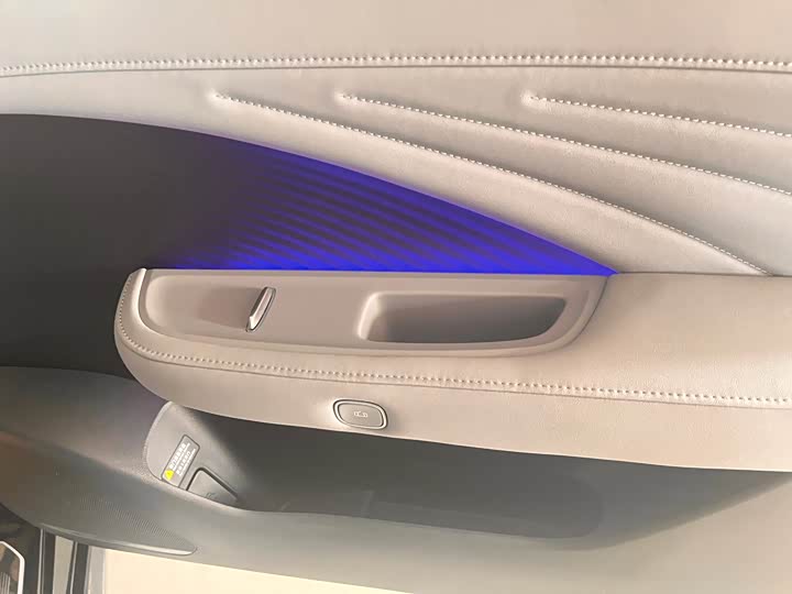 Фото 23 - Nissan N7