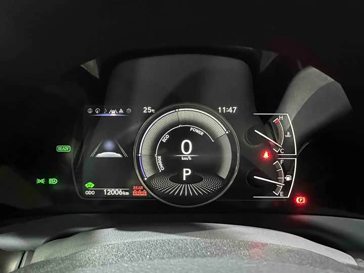 Фото 5 - Lexus ES