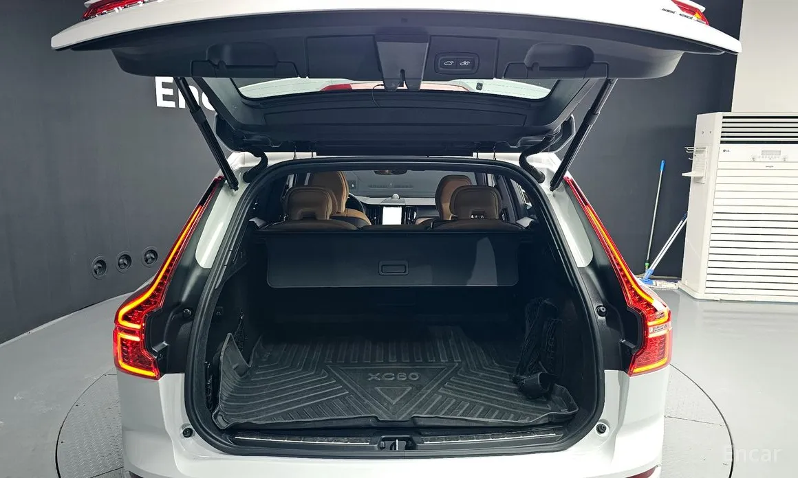 Фото 20 - Volvo XC60