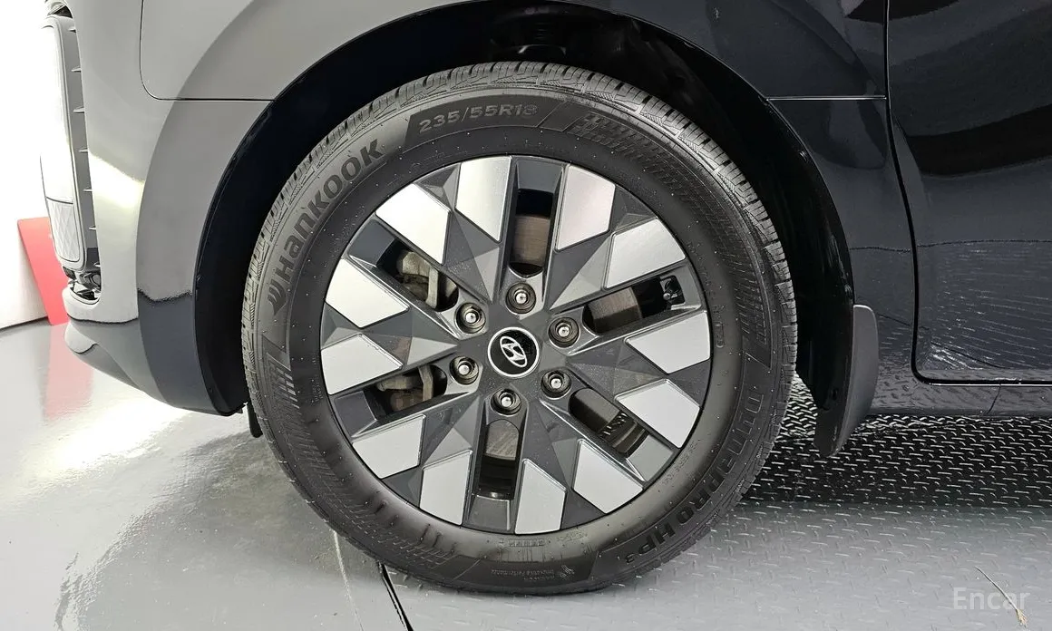 Фото 5 - Hyundai Staria