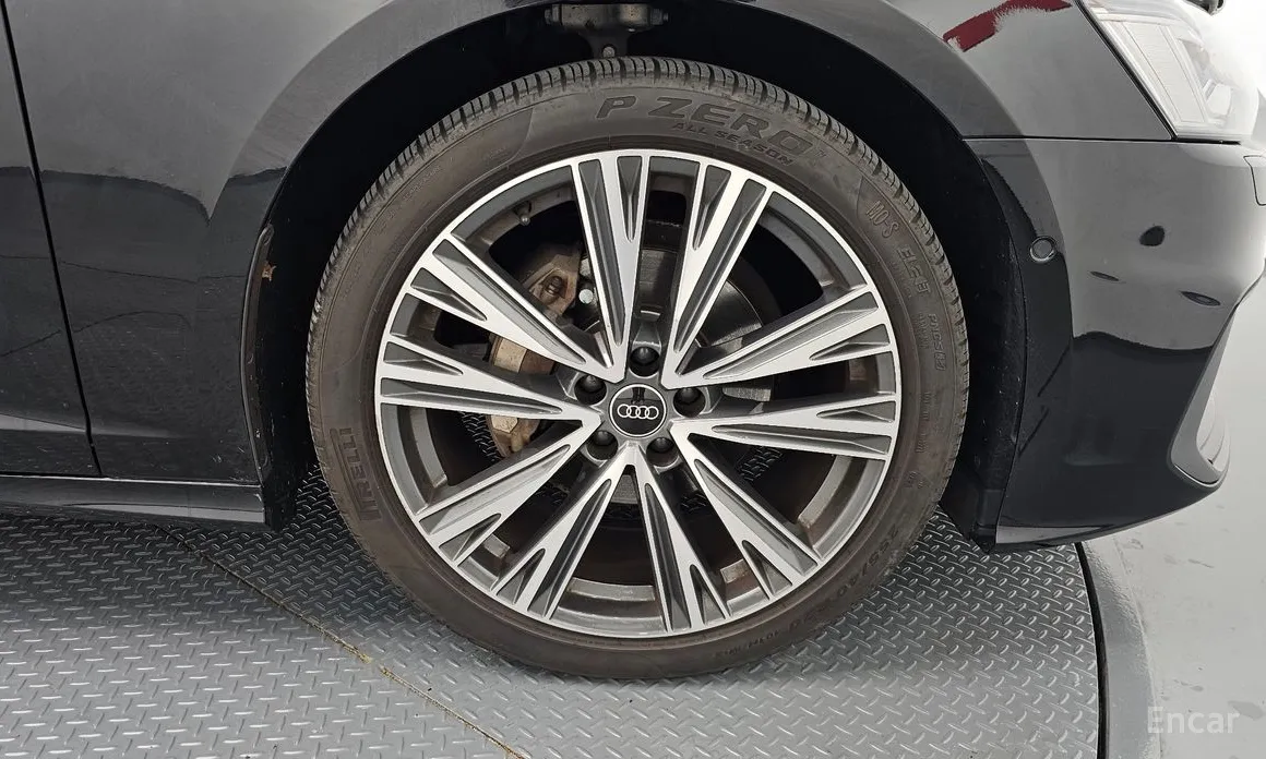 Фото 5 - Audi A6