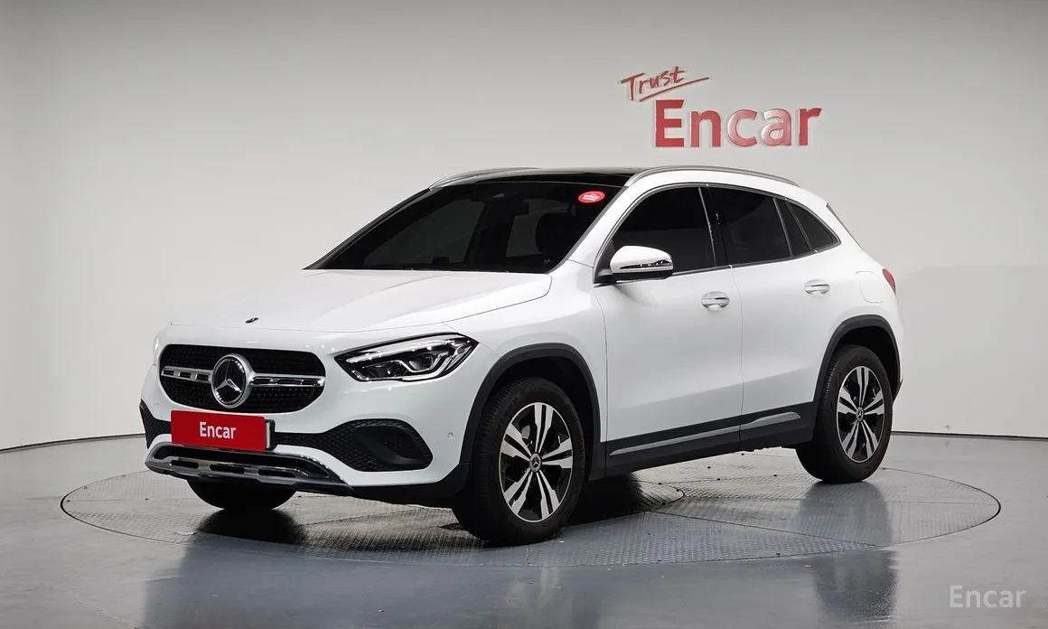 Фото 1 - Mercedes-Benz GLA-Class