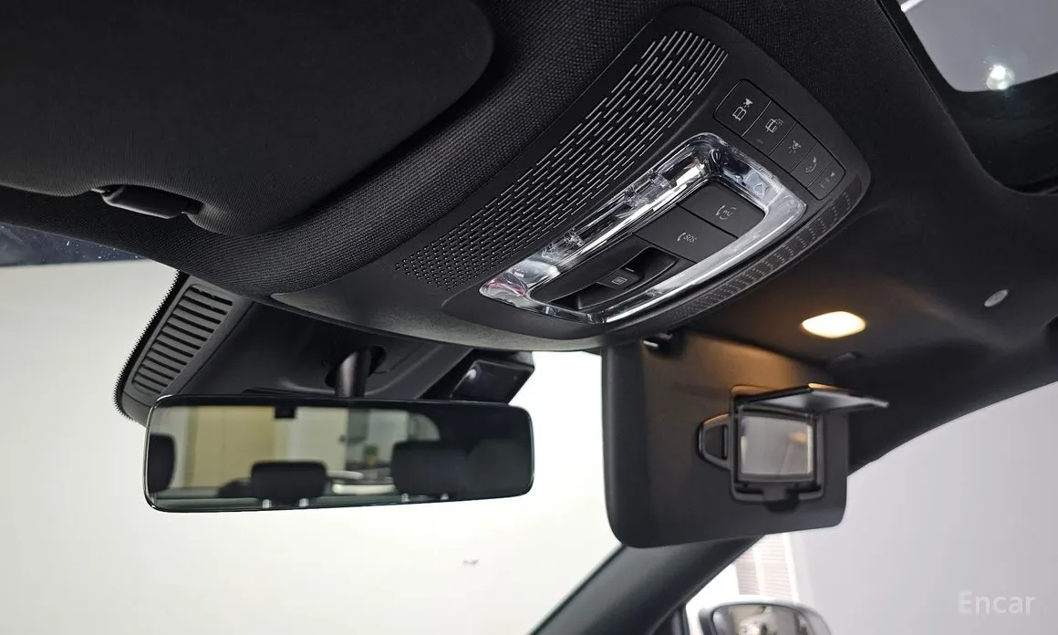 Фото 18 - Mercedes-Benz GLA-Class