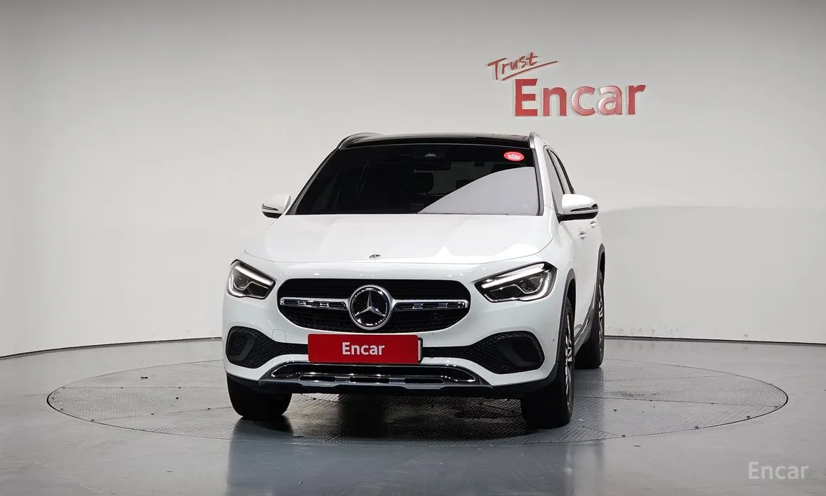 Фото 3 - Mercedes-Benz GLA-Class