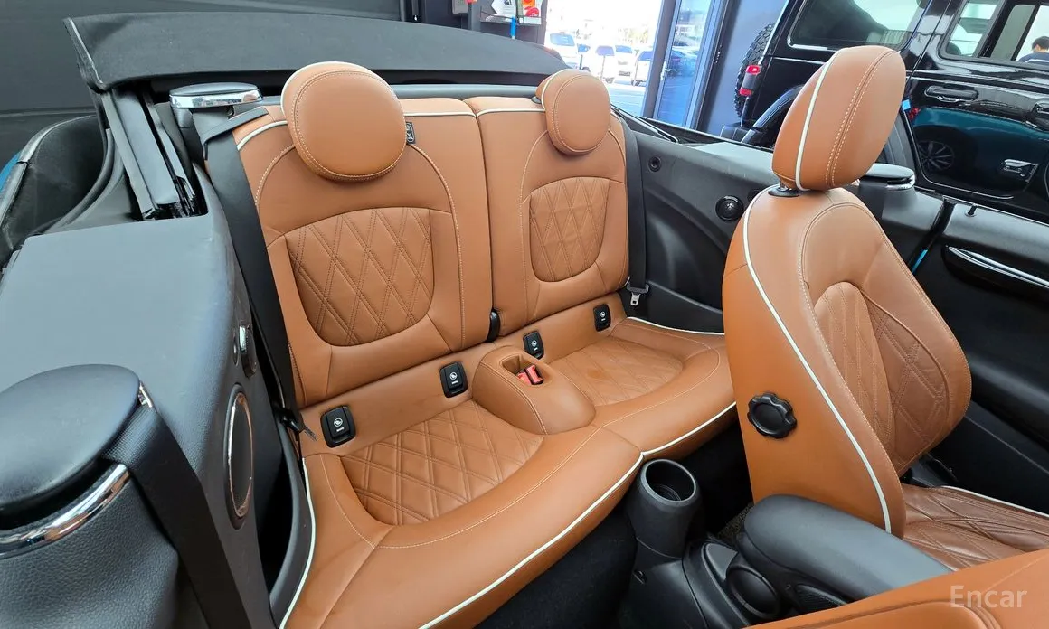 Фото 12 - Mini Cooper Convertible