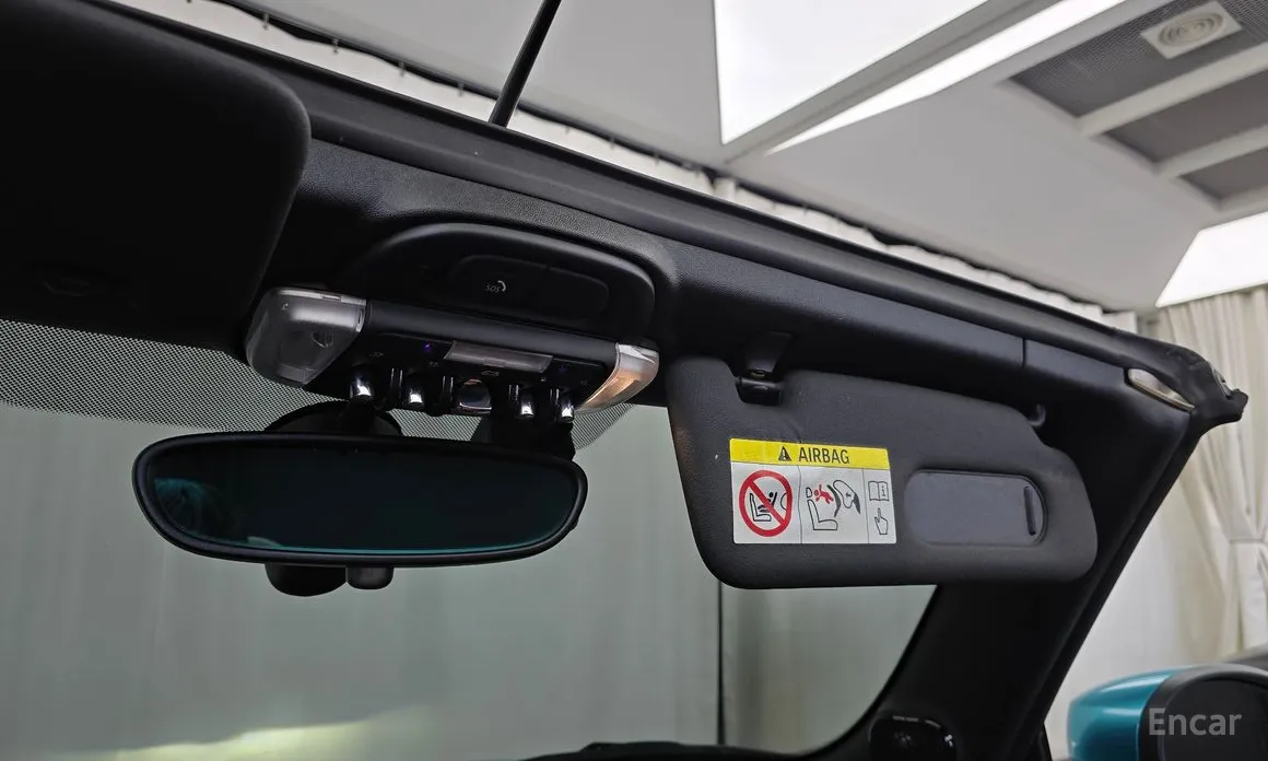 Фото 17 - Mini Cooper Convertible