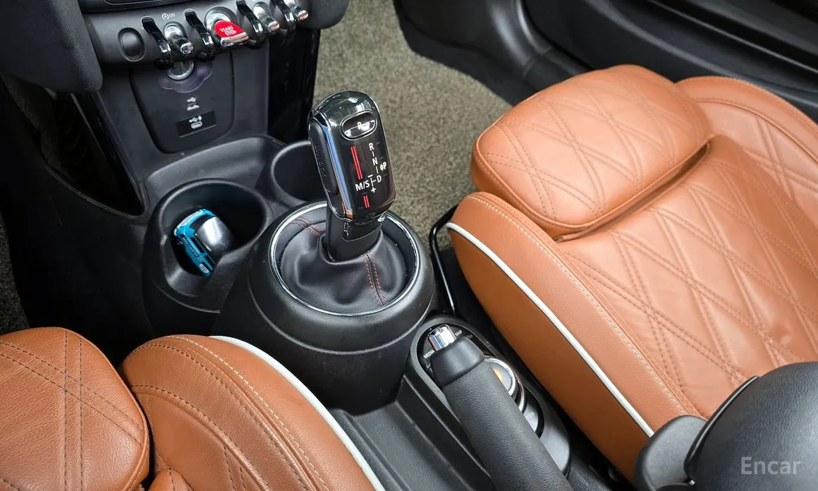 Фото 9 - Mini Cooper Convertible