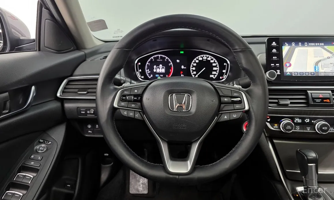 Фото 13 - Honda Accord