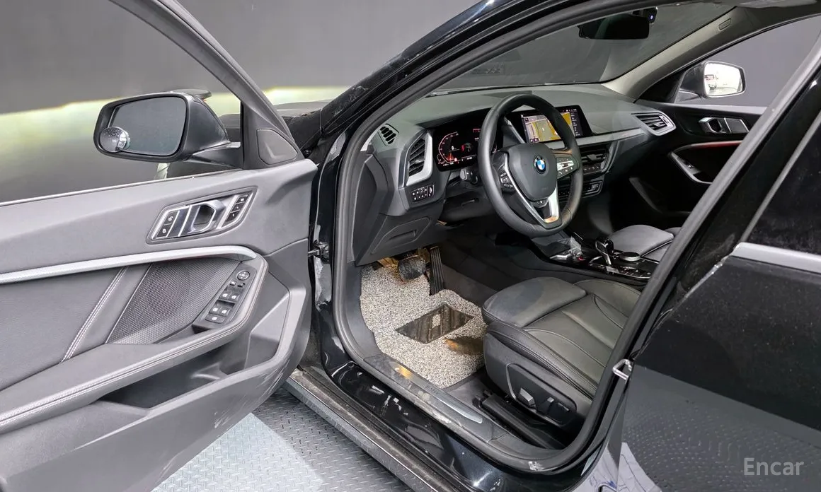 Фото 10 - BMW 1 Series