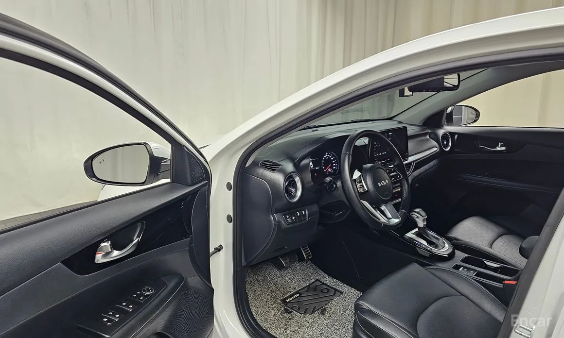 Фото 10 - Kia K3