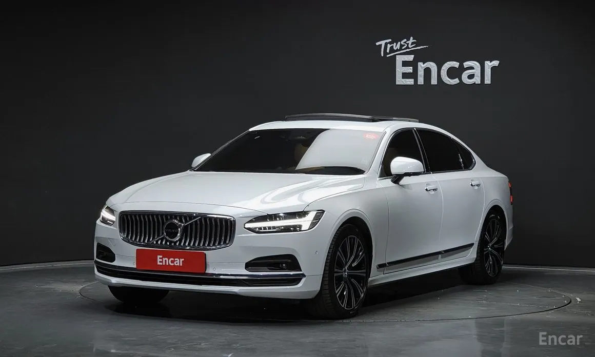 Фото 1 - Volvo S90