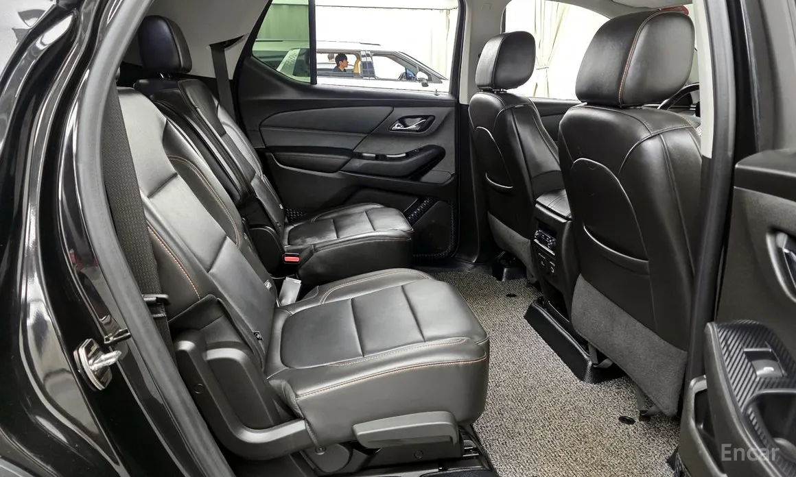 Фото 12 - Chevrolet Traverse