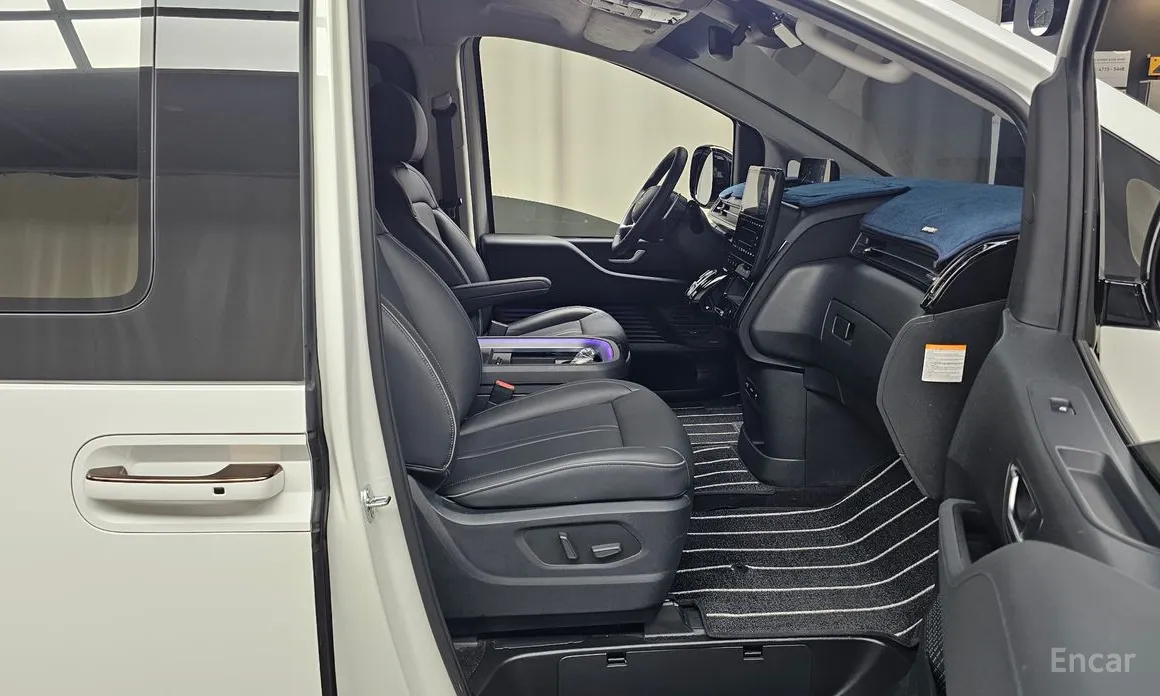 Фото 11 - Hyundai Staria