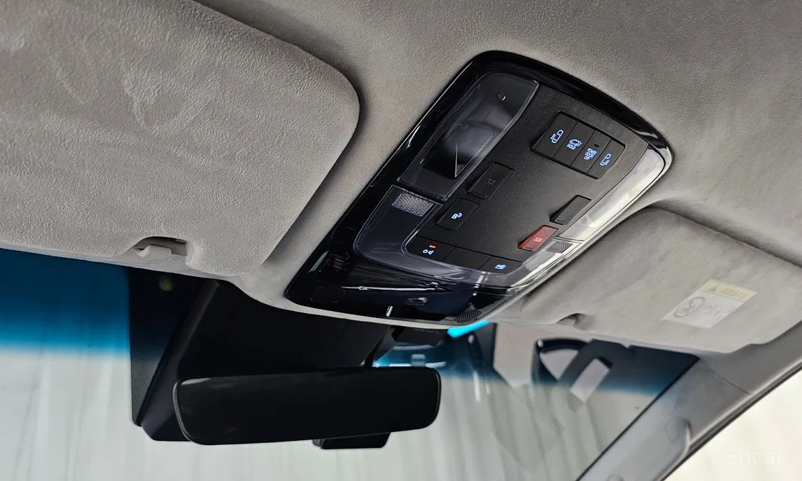 Фото 18 - Hyundai Staria