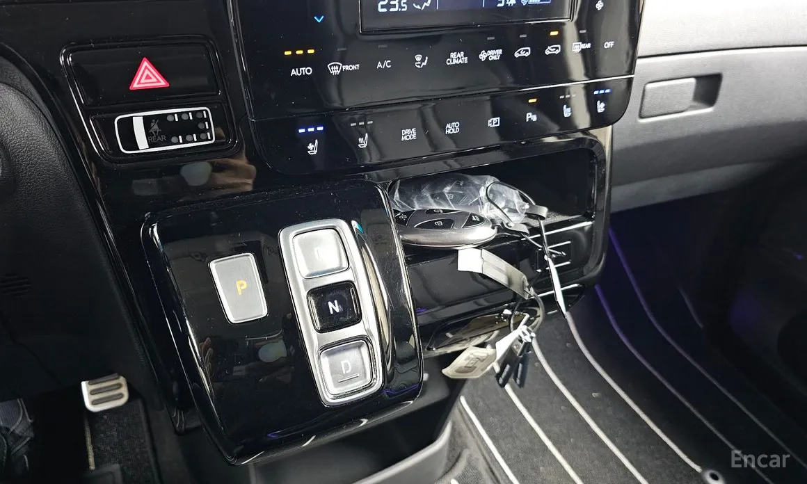 Фото 9 - Hyundai Staria