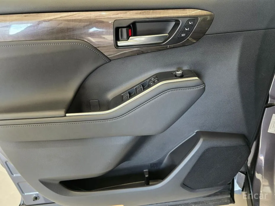 Фото 12 - Toyota Highlander