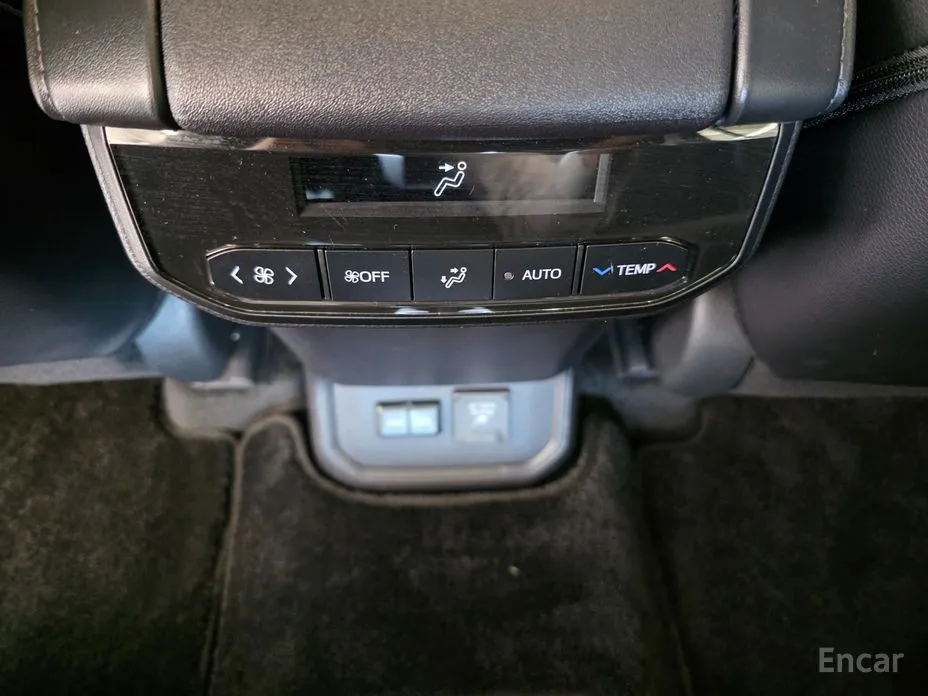 Фото 15 - Toyota Highlander