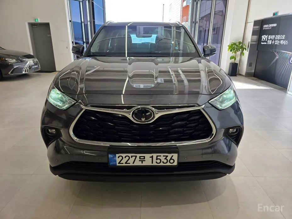 Фото 3 - Toyota Highlander